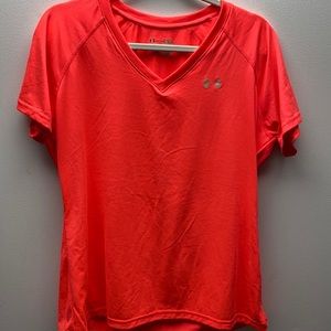 Women’s Nike short sleeve semi fitted heat gear